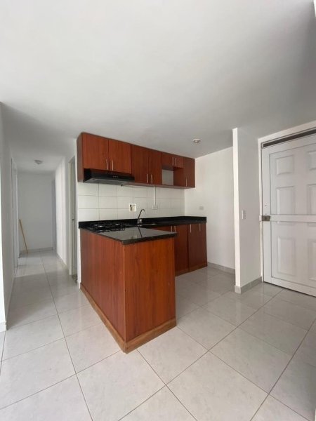 Apartamento para el arriendo en Sabaneta el codigo es 11386 Foto 2
