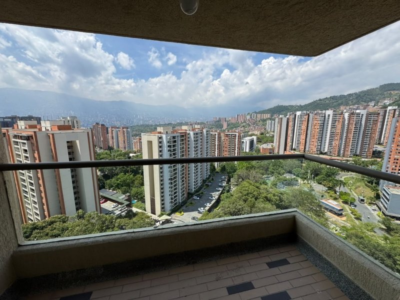 Apartamento para el arriendo en Medellín el codigo es 17689 Foto 9