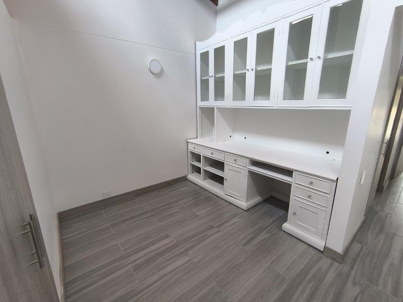 Casa para el arriendo en Envigado el codigo es 16110 Foto 11