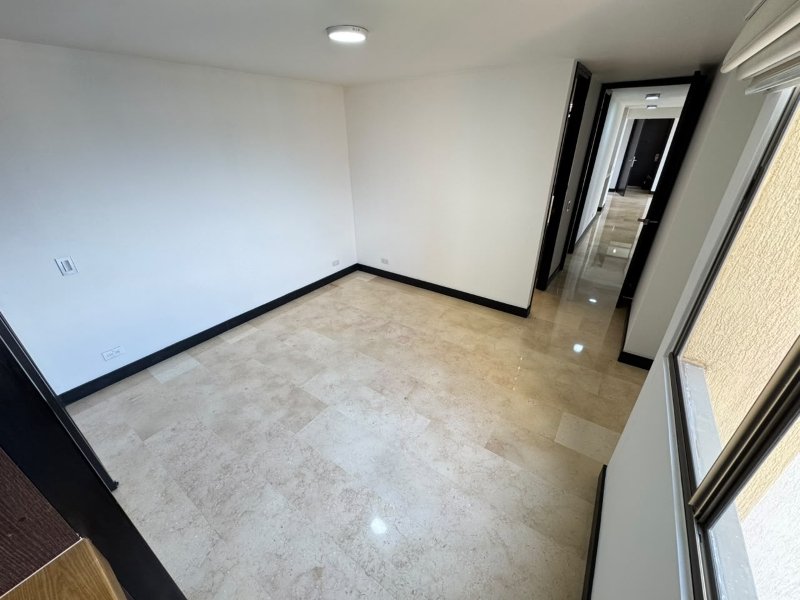 Apartamento para el arriendo en Medellín el codigo es 17689 Foto 13