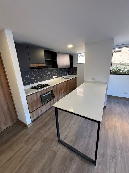 Apartamento para el arriendo en Envigado el codigo es 17790 Foto 3