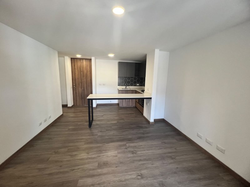 Apartamento para el arriendo en Envigado el codigo es 17550 Foto 2