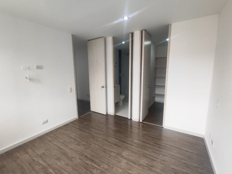 Apartamento para el arriendo en Itagüí el codigo es 17232 Foto 9