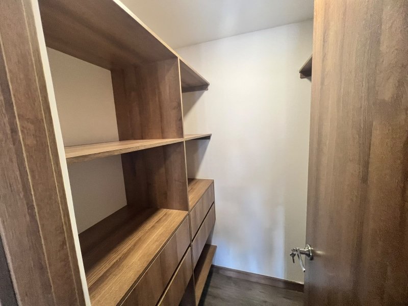 Apartamento para el arriendo en Envigado el codigo es 17550 Foto 9