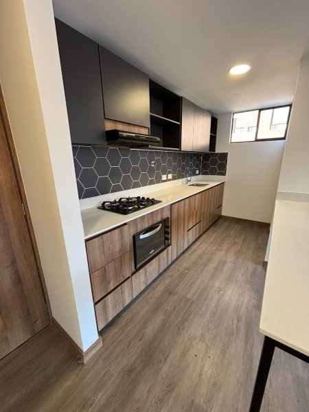 Apartamento para el arriendo en Envigado el codigo es 17790 Foto 2