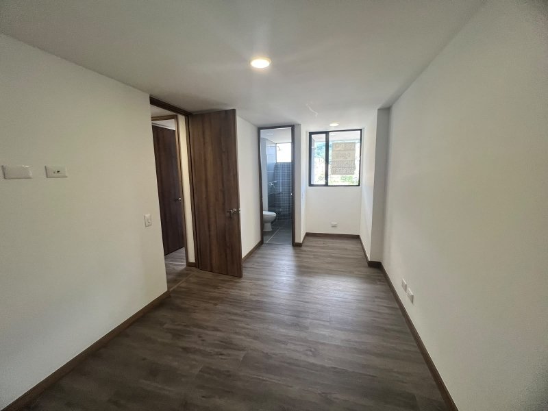 Apartamento para el arriendo en Envigado el codigo es 17550 Foto 7
