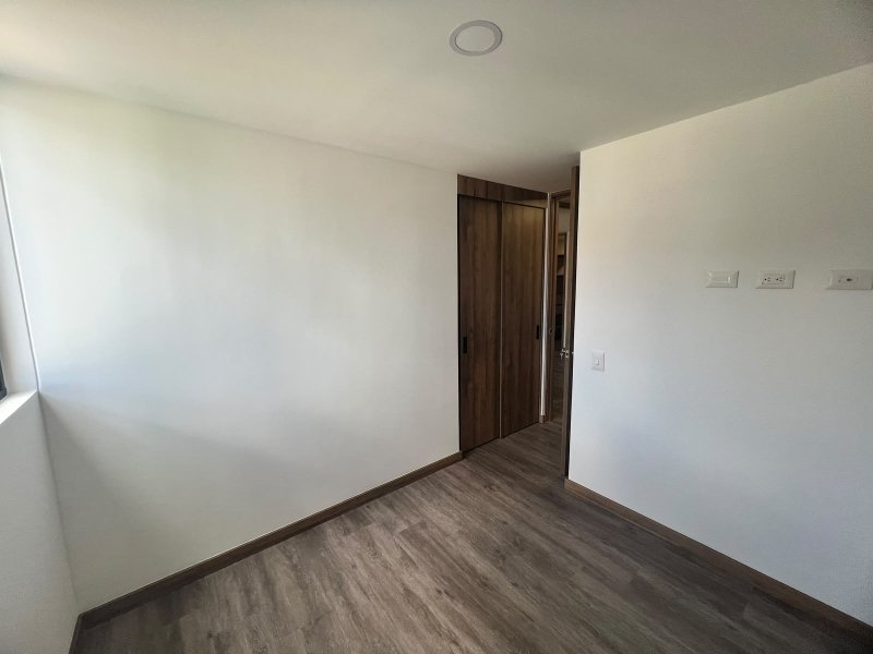 Apartamento para el arriendo en Envigado el codigo es 17550 Foto 8