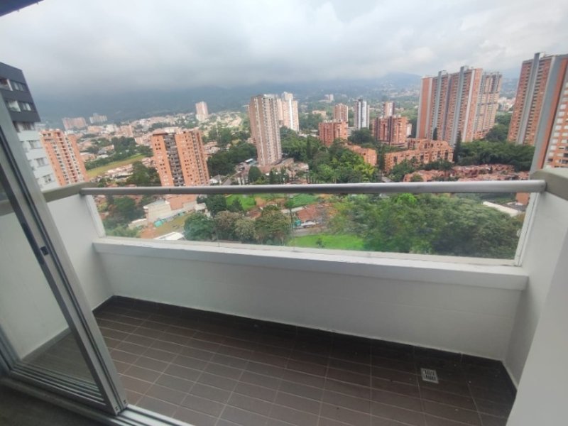 Apartamento para el arriendo en Itagüí el codigo es 17232 Foto 5