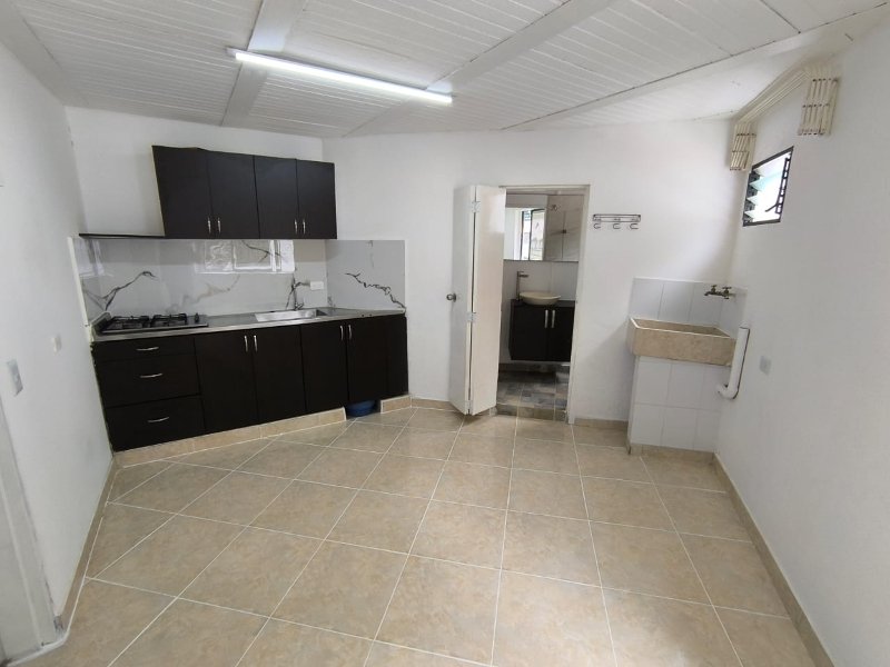 Apartaestudio para el arriendo en Sabaneta el codigo es 18080 Foto 2