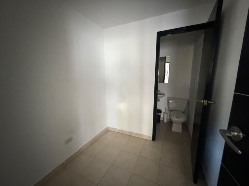 Casa para el arriendo en Medellín el codigo es 17788 Foto 16