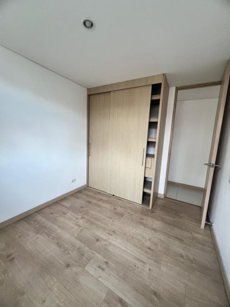 Apartamento para el arriendo en Sabaneta el codigo es 16783 Foto 6
