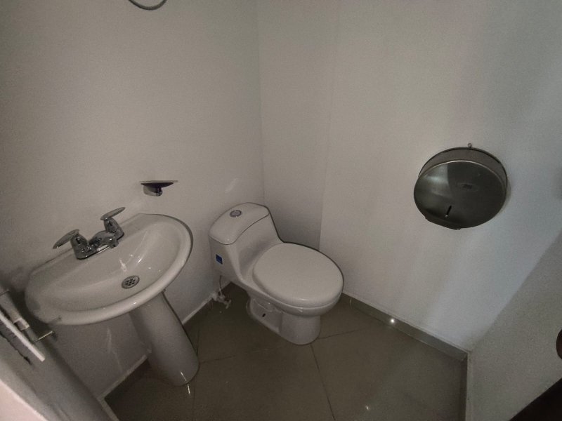 Local para el arriendo en Sabaneta el codigo es 17586 Foto 5