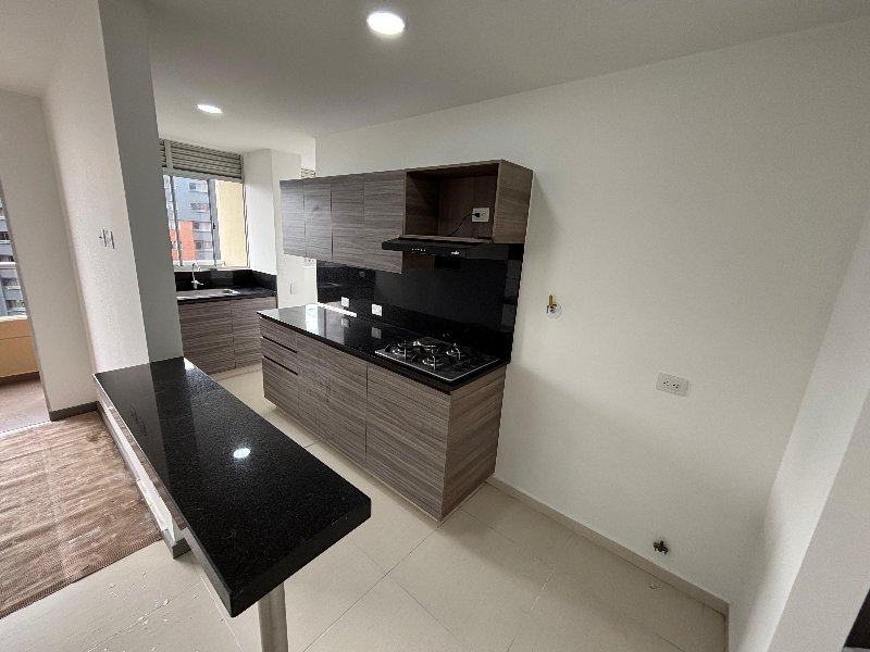 Apartamento para el arriendo en Sabaneta el codigo es 15756 Foto 2