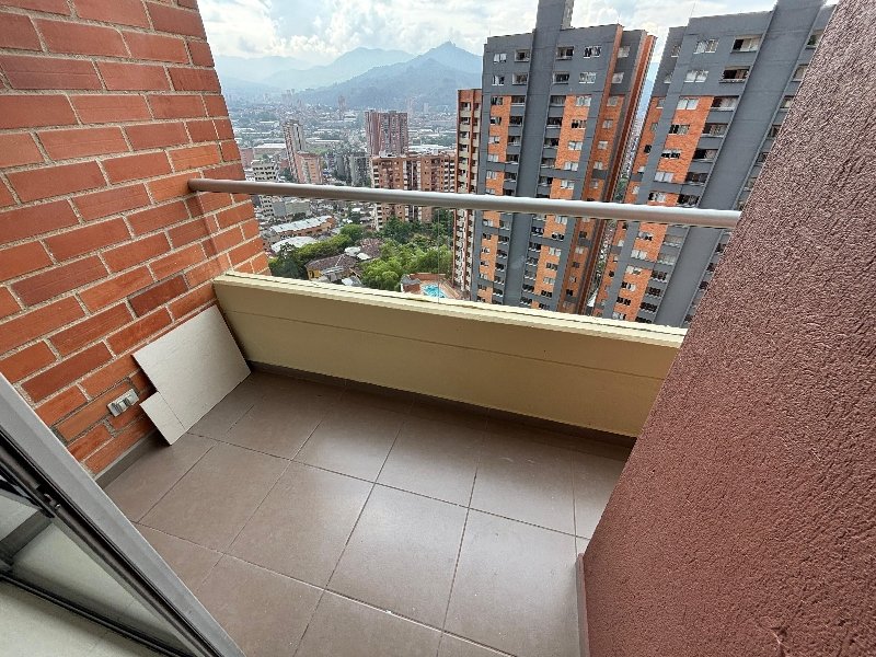 Apartamento para el arriendo en Sabaneta el codigo es 15756 Foto 4