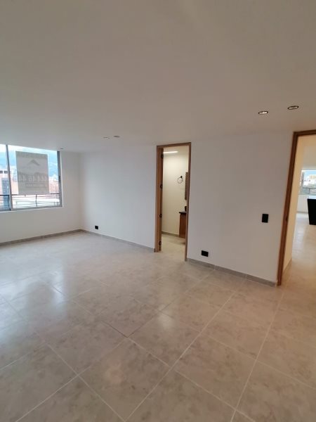 Apartamento para el arriendo en Medellín el codigo es 9692 Foto 5