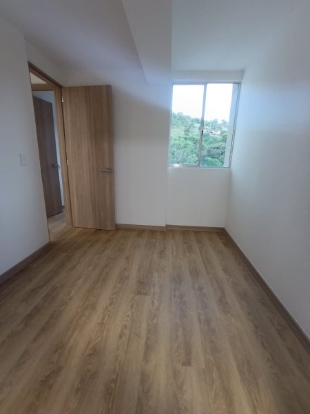 Apartamento para el arriendo en Sabaneta el codigo es 17279 Foto 4