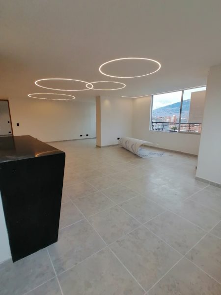 Apartamento para el arriendo en Medellín el codigo es 9692 Foto 3
