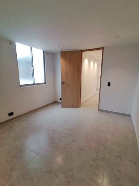 Apartamento para el arriendo en Medellín el codigo es 9692 Foto 11