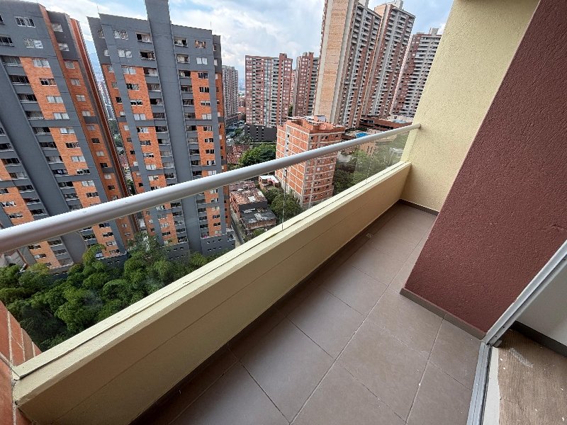 Apartamento para el arriendo en Sabaneta el codigo es 15756 Foto 5