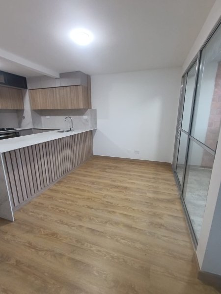 Apartamento para el arriendo en Sabaneta el codigo es 17279 Foto 2