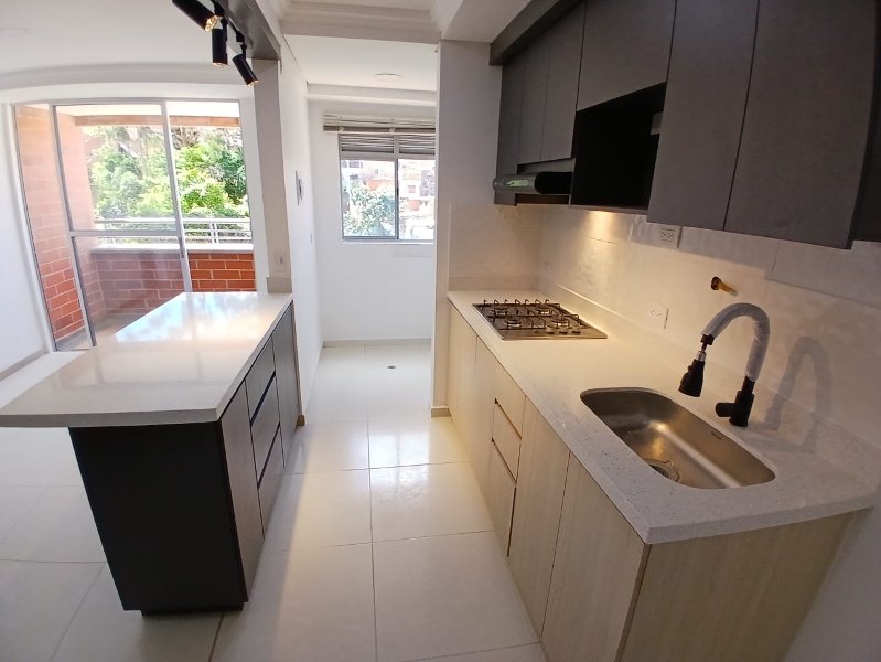 Apartamento para el arriendo en Itagüí el codigo es 17708 Foto 2