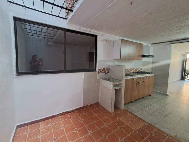 Apartaestudio para el arriendo en Sabaneta el codigo es 2457 Foto 3