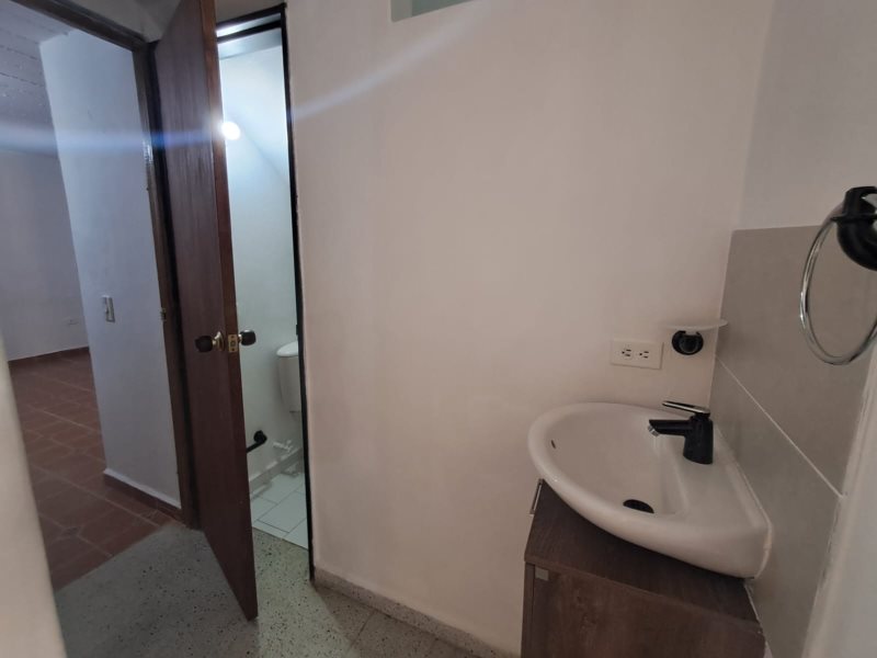 Apartaestudio para el arriendo en Sabaneta el codigo es 2457 Foto 12