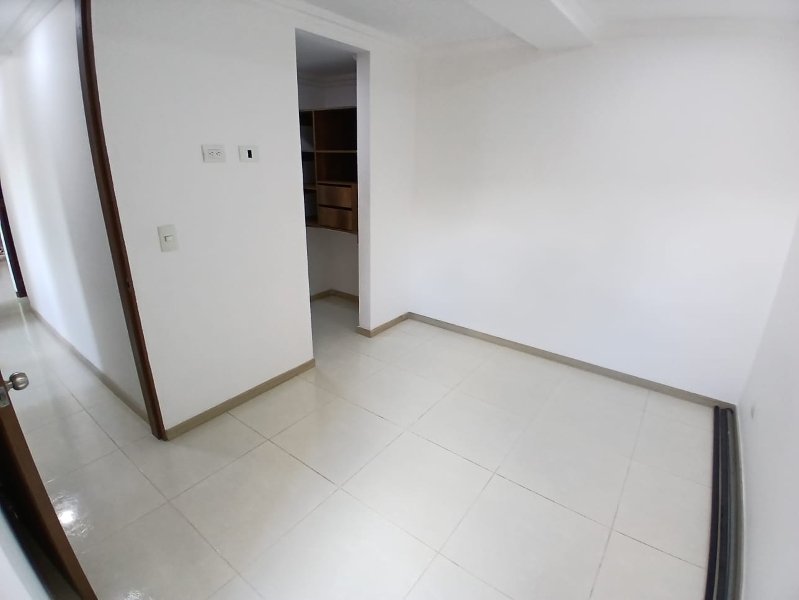 Apartamento para el arriendo en Itagüí el codigo es 17708 Foto 8