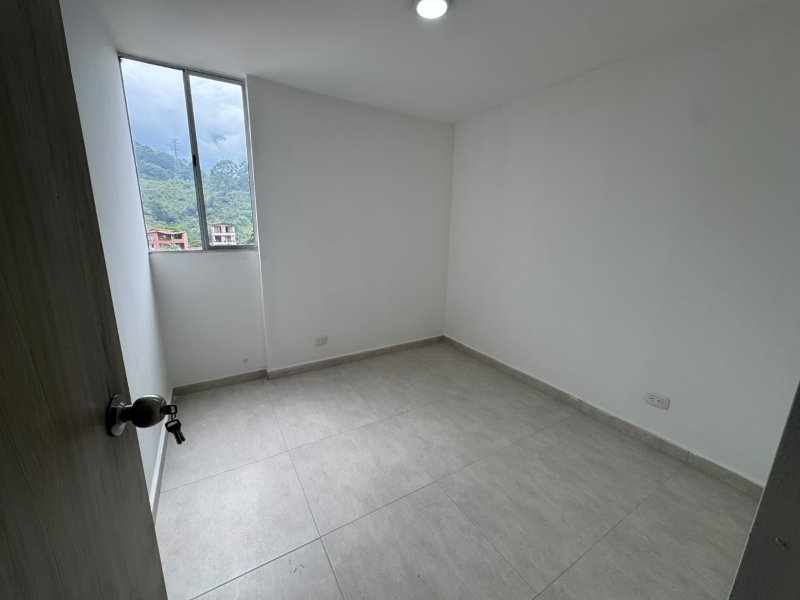 Apartamento para el arriendo en Sabaneta el codigo es 17694 Foto 10
