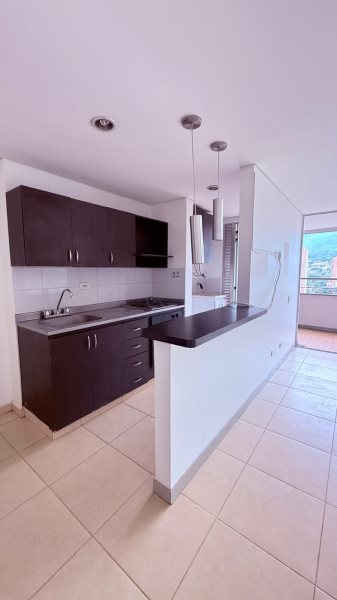 Apartamento para el arriendo en La Estrella el codigo es 17010 Foto 2