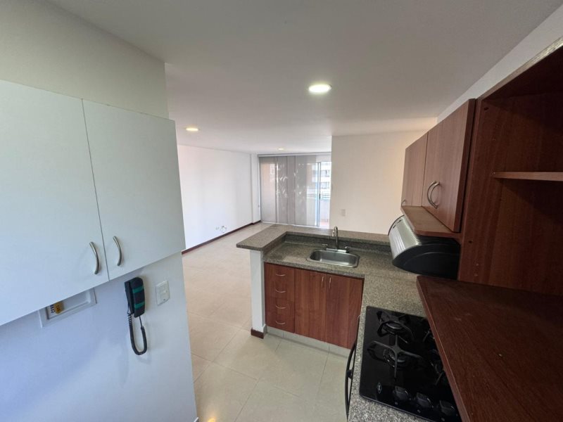 Apartamento para el arriendo en Envigado el codigo es 17052 Foto 3