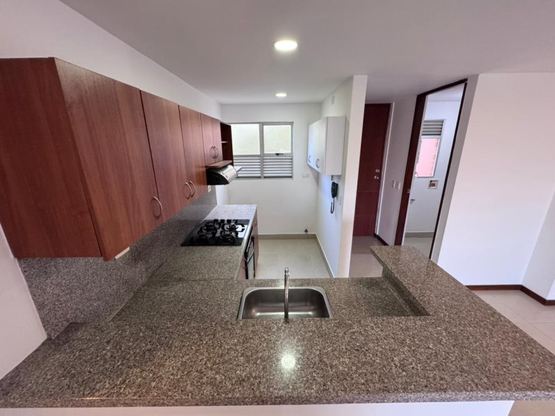Apartamento para el arriendo en Envigado el codigo es 17052 Foto 2