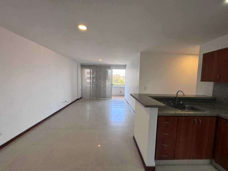 Apartamento para el arriendo en Envigado el codigo es 17052 Foto 5