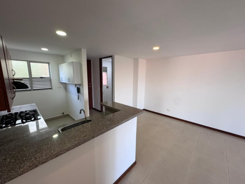 Apartamento para el arriendo en Envigado el codigo es 17052 Foto 4