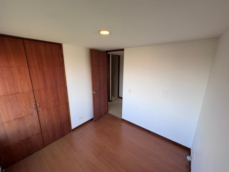 Apartamento para el arriendo en Envigado el codigo es 17052 Foto 10