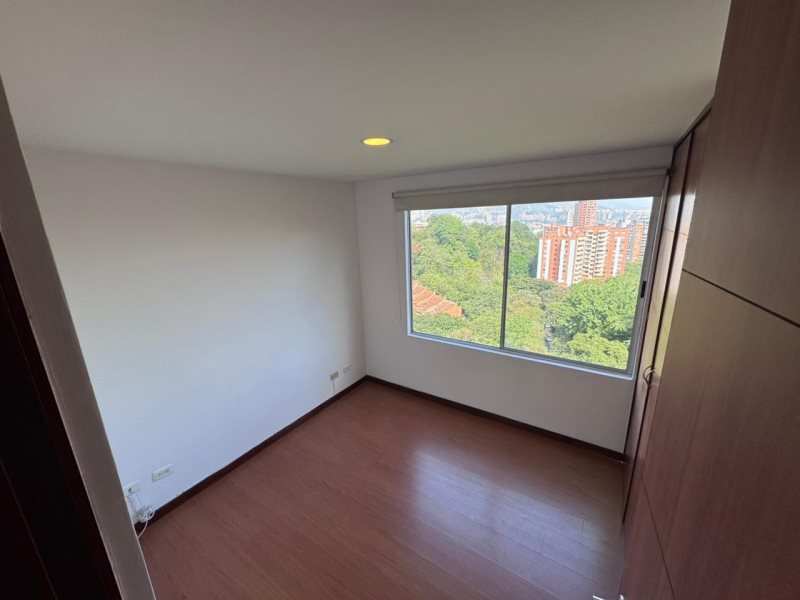 Apartamento para el arriendo en Envigado el codigo es 17052 Foto 13