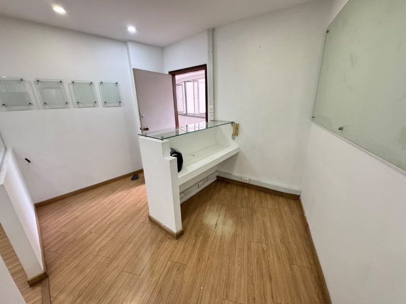 Oficina para el arriendo en Medellín el codigo es 17707 Foto 6