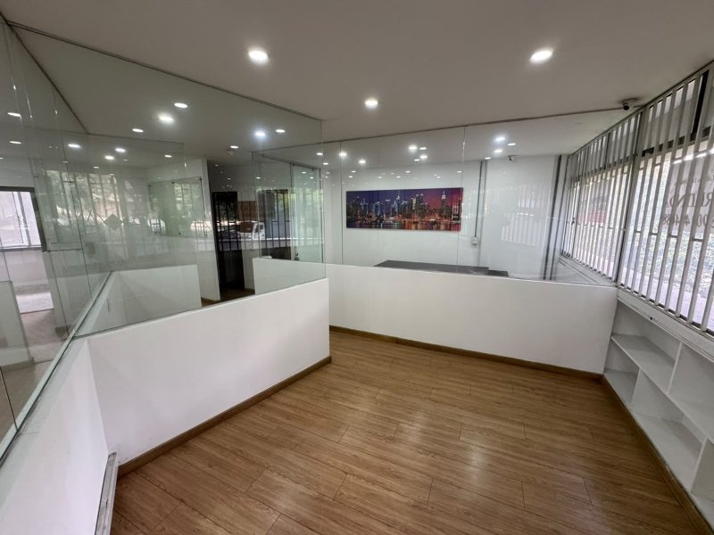 Oficina para el arriendo en Medellín el codigo es 17707 Foto 2