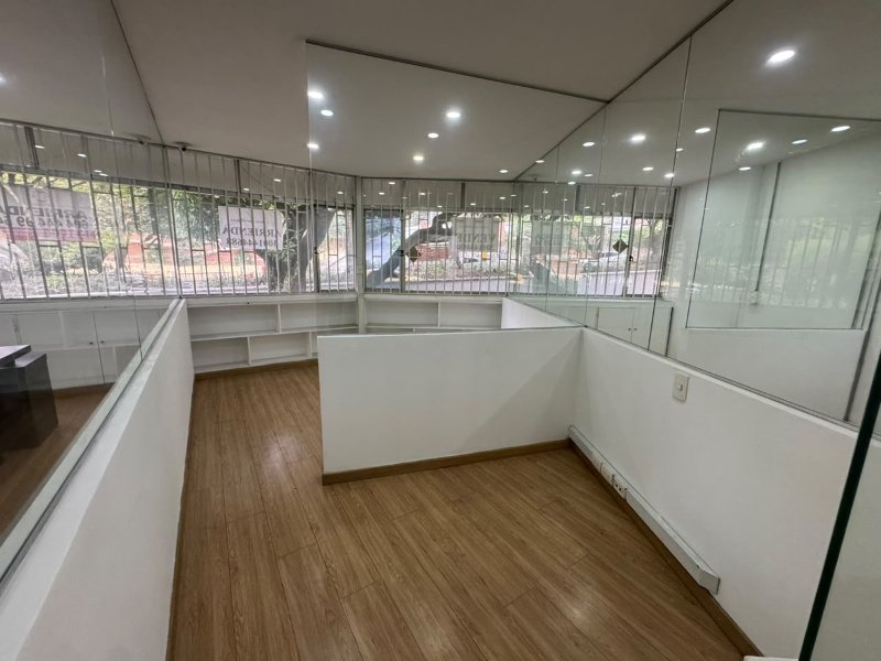 Oficina para el arriendo en Medellín el codigo es 17707 Foto 3