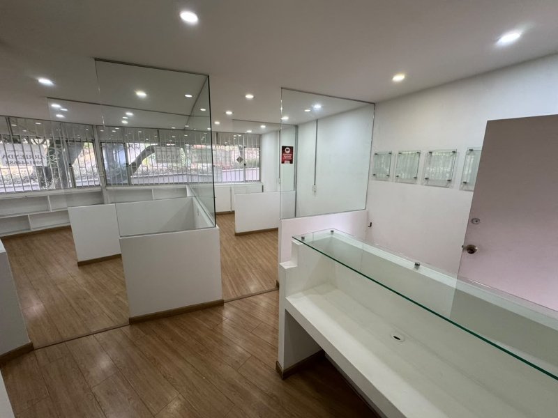 Oficina para el arriendo en Medellín el codigo es 17707 Foto 8