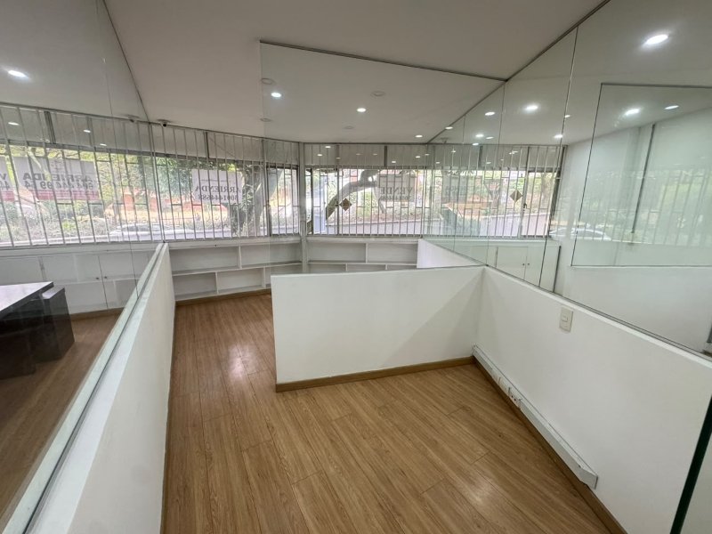 Oficina para el arriendo en Medellín el codigo es 17707 Foto 5