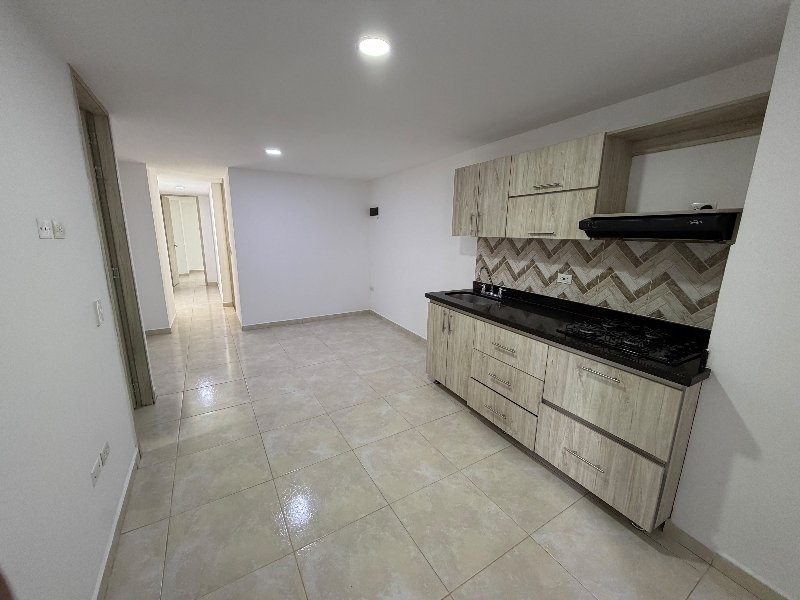 Apartamento para el arriendo en Sabaneta el codigo es 17686 Foto 2