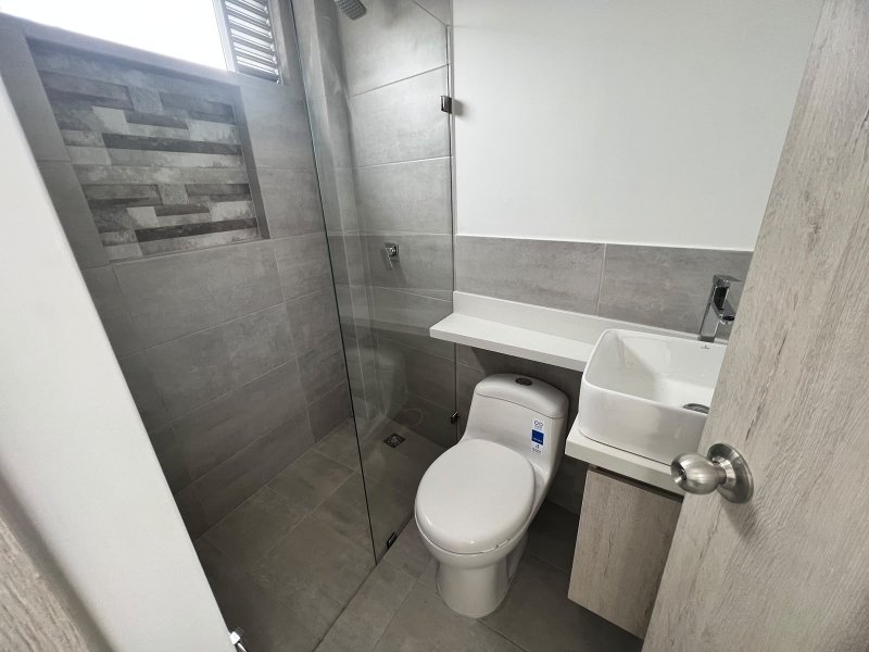 Apartaestudio para el arriendo en Envigado el codigo es 16121 Foto 5