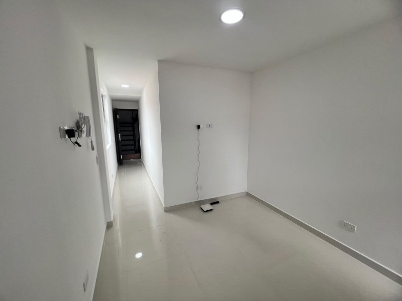 Apartaestudio para el arriendo en Envigado el codigo es 16121 Foto 2