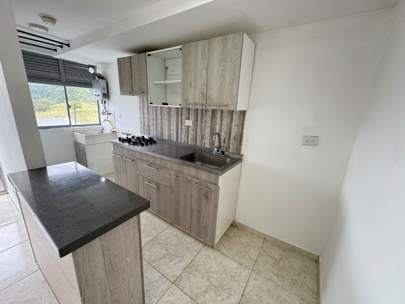 Apartamento para el arriendo en La Estrella el codigo es 17985 Foto 2