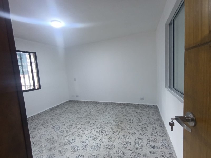 Casa para el arriendo en Sabaneta el codigo es 17519 Foto 4