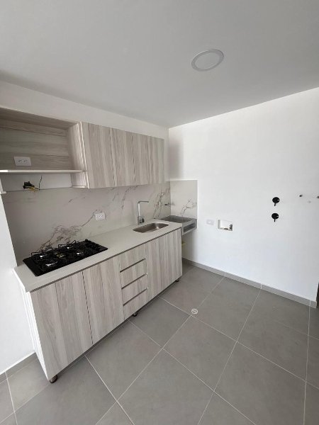 Apartamento para el arriendo en Sabaneta el codigo es 17811 Foto 2