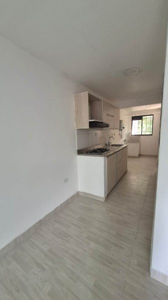 Apartamento para el arriendo en Itagüí el codigo es 13464 Foto 2