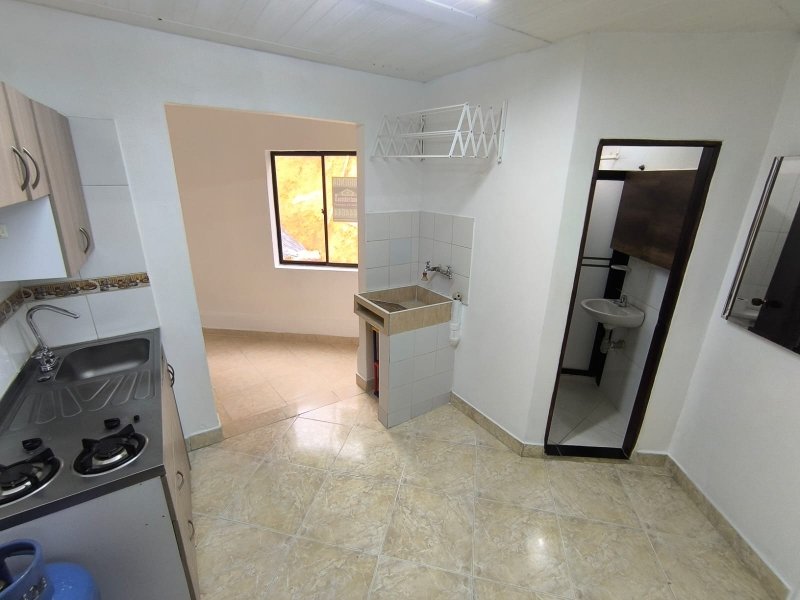 Apartaestudio para el arriendo en Sabaneta el codigo es 15901 Foto 9