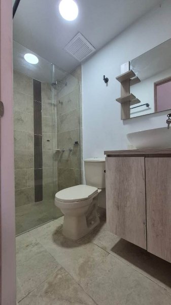 Apartamento para el arriendo en Itagüí el codigo es 13464 Foto 11